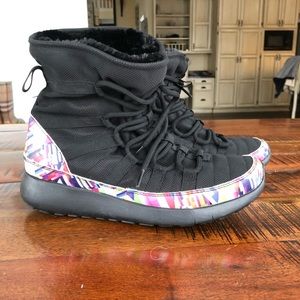 Nike Roshe one hi boots 7.5
